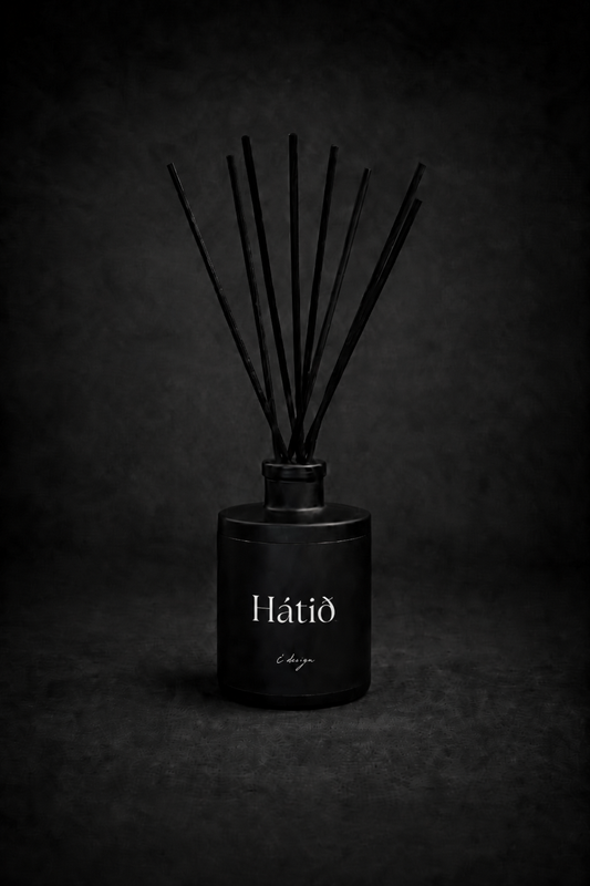 Spruce with a Sweet Undertone Reed Diffuser