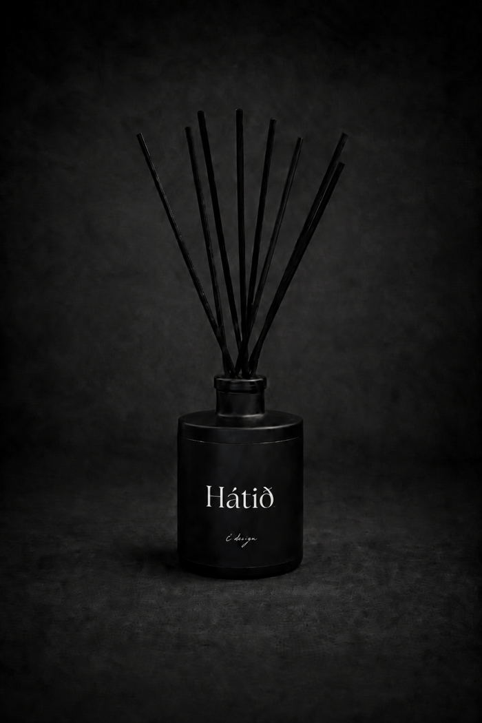 Spruce with a Sweet Undertone Reed Diffuser